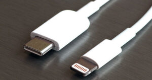 کابل شارژ آیفون لایتنینگ به تایپ سیiPhone Lightning to Type-C Charging Cable
