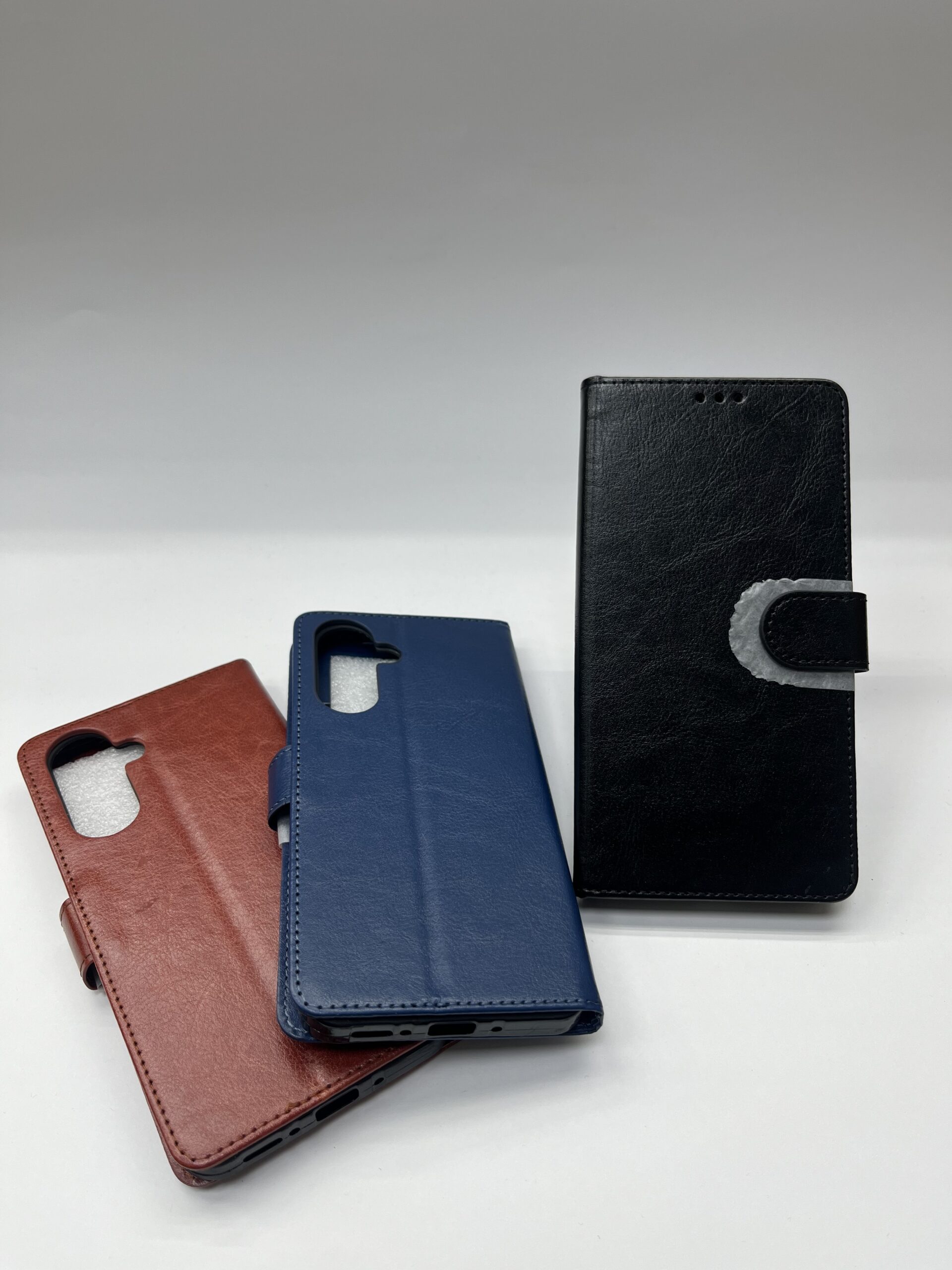 کیف کلاسوری(magneti)برای موبایل سامسونگ مدل A26کد(200)Magnetic folder case for Samsung mobile phone model A26 code (200) کیف کلاسوری(magneti)برای موبایل سامسونگ مدل A26کد(200)Magnetic folder case for Samsung mobile phone model A26 code (200)